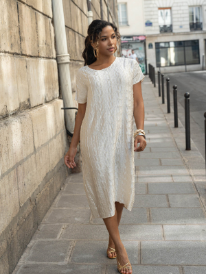 Léonie, la robe large texturée manches courtes