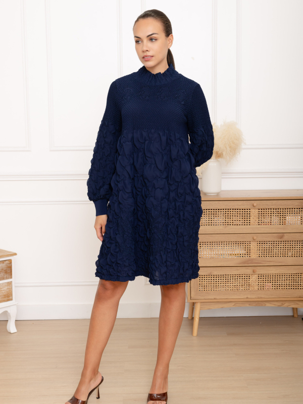 Adèle, la robe froissée courte col montant froncé - Bleu marine