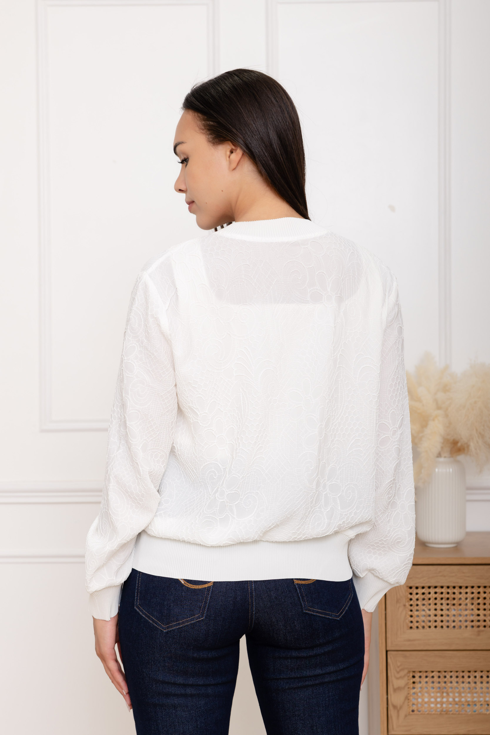 Lucie, le bombers zippé à broderie florale – Image 5