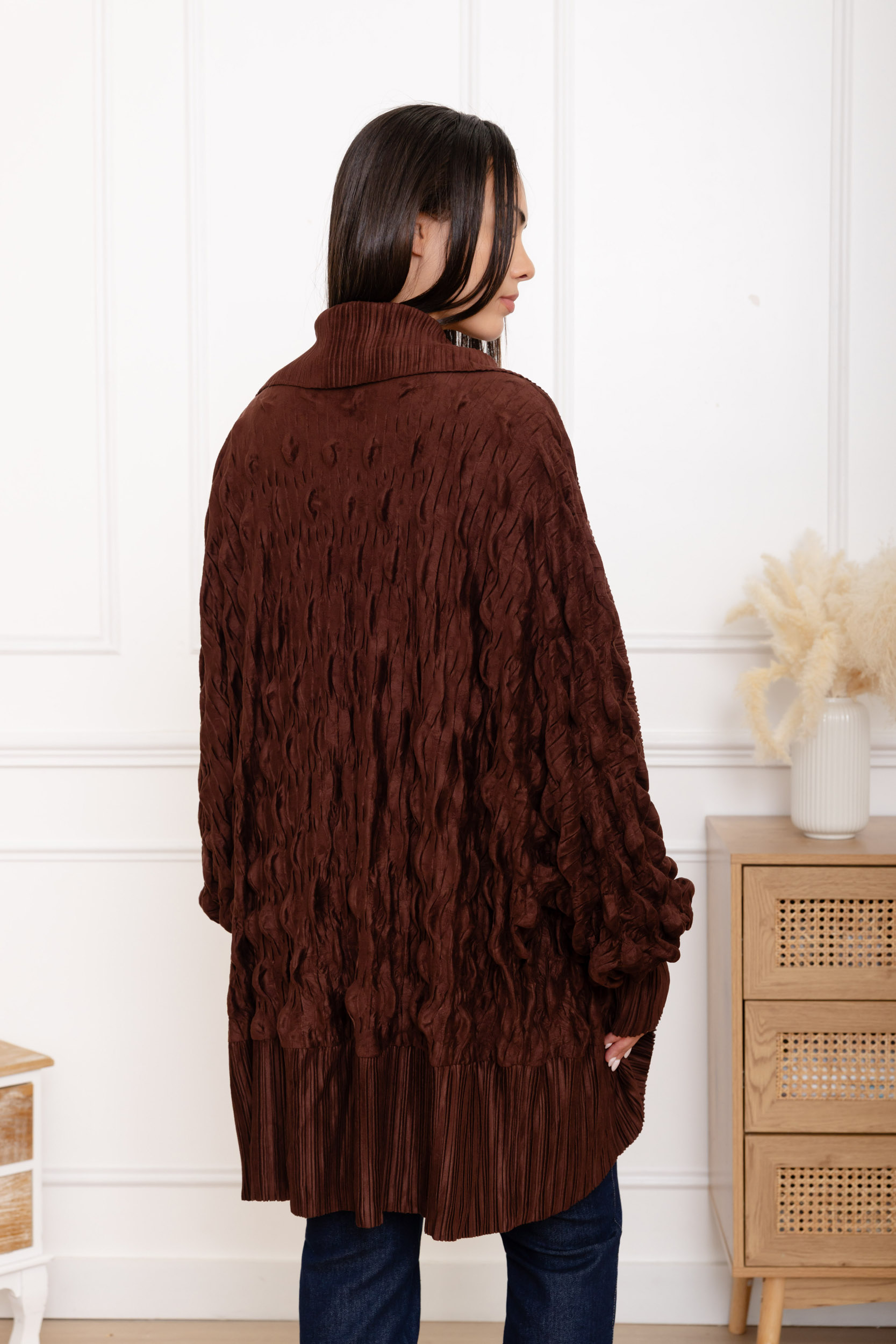 Roxane, la veste longue kimono à manches froissées bouffantes – Image 3