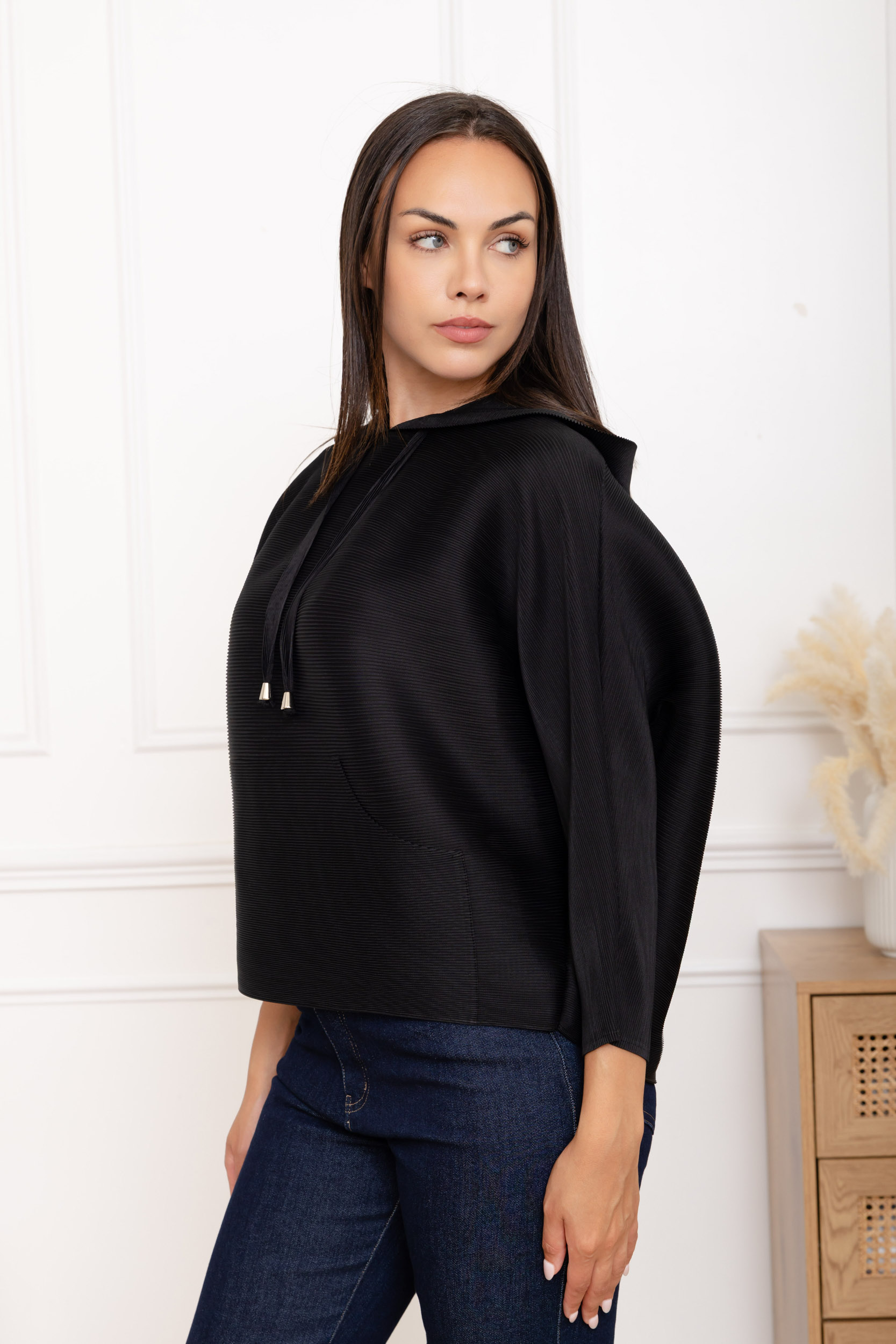 Léna, le sweat à capuche plissé oversize – Image 3