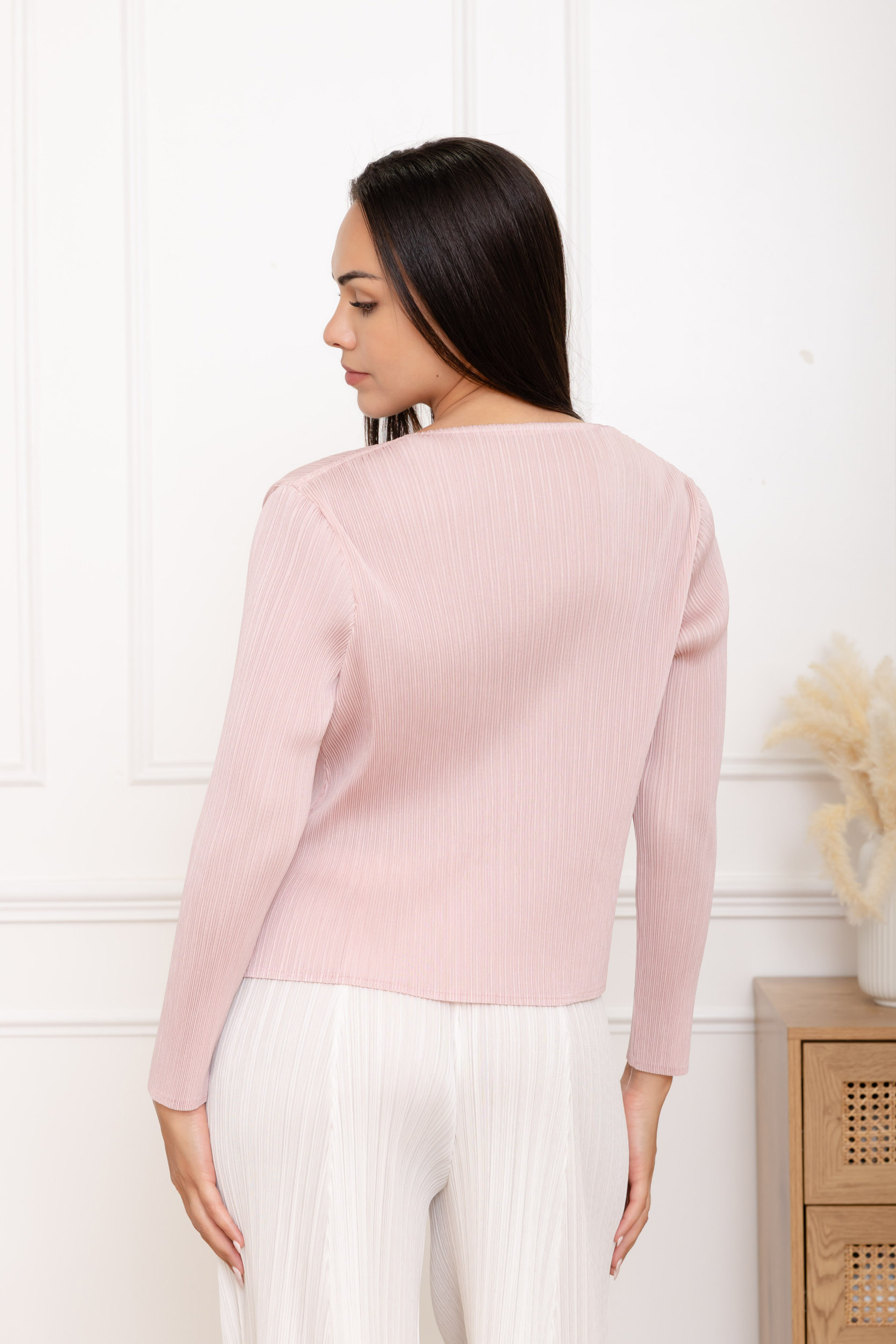 Rose, le gilet plissé court à bouton unique – Image 4
