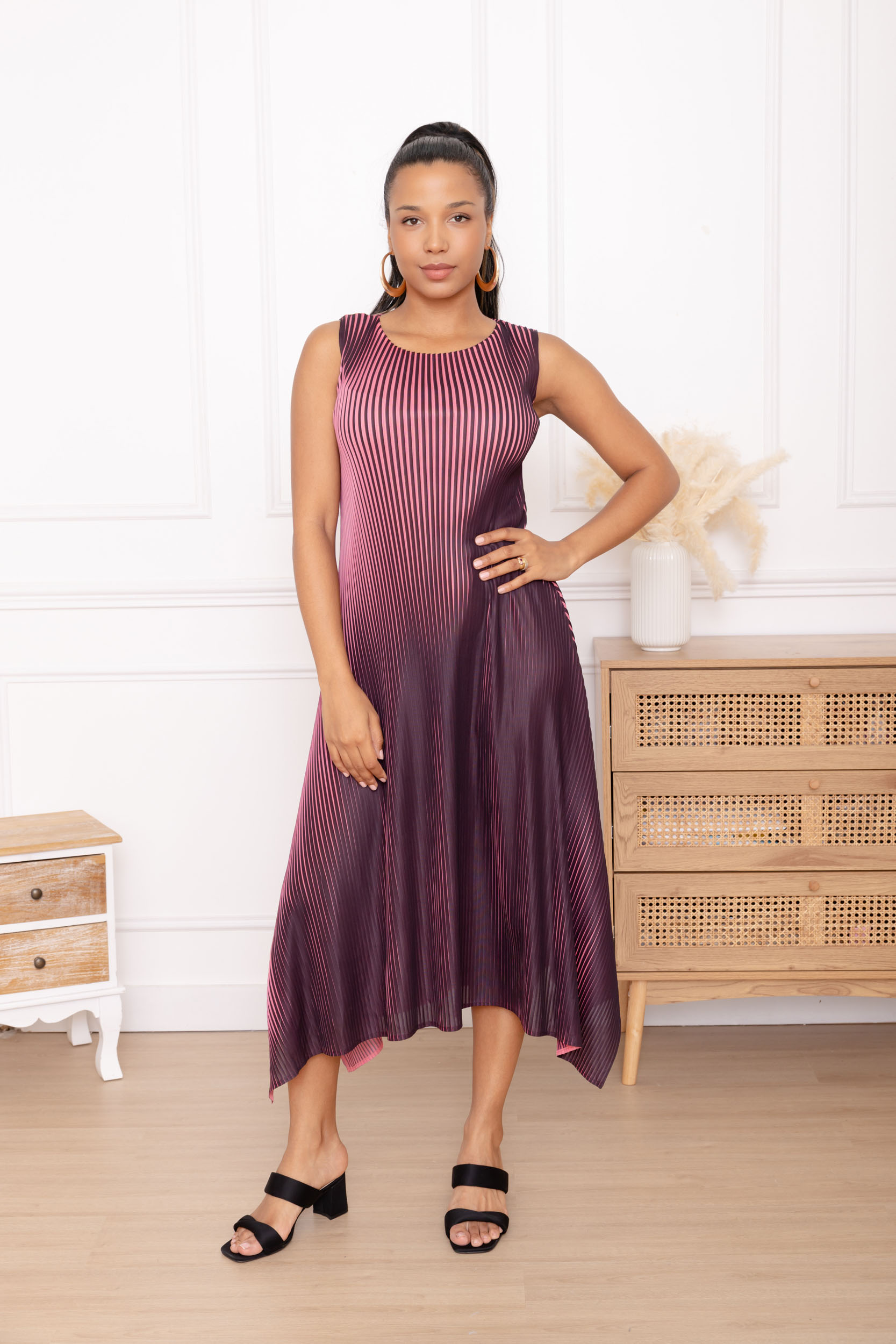 Zara, la robe midi évasée bicolore effet rayures – Image 10