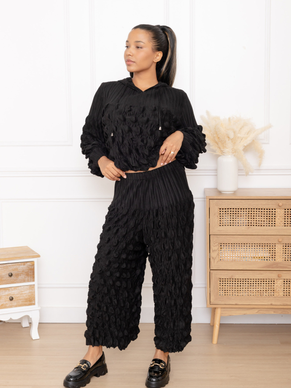 Luna, le pantalon large à tissu bullé