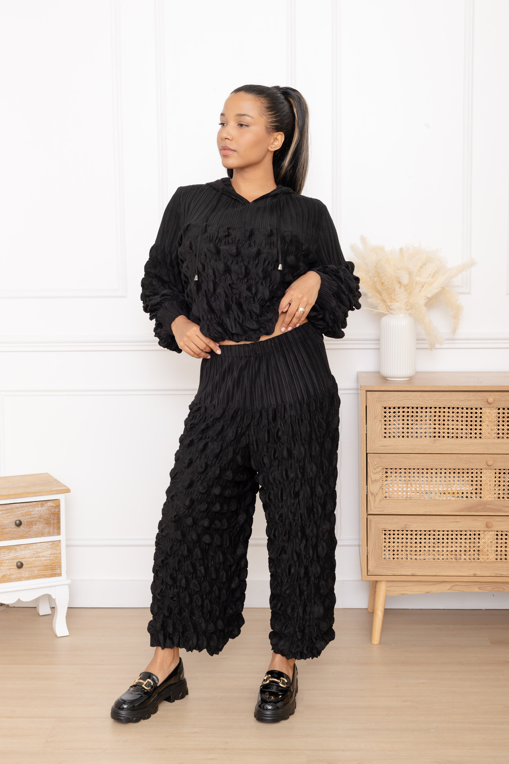 Luna, le pantalon large à tissu bullé