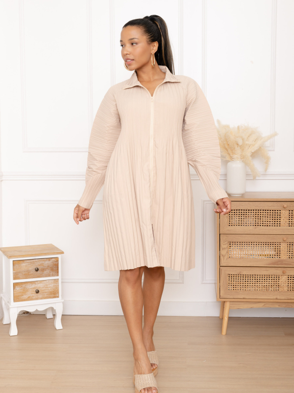 Vaïana, le manteau plissé zippé manches ailerons
