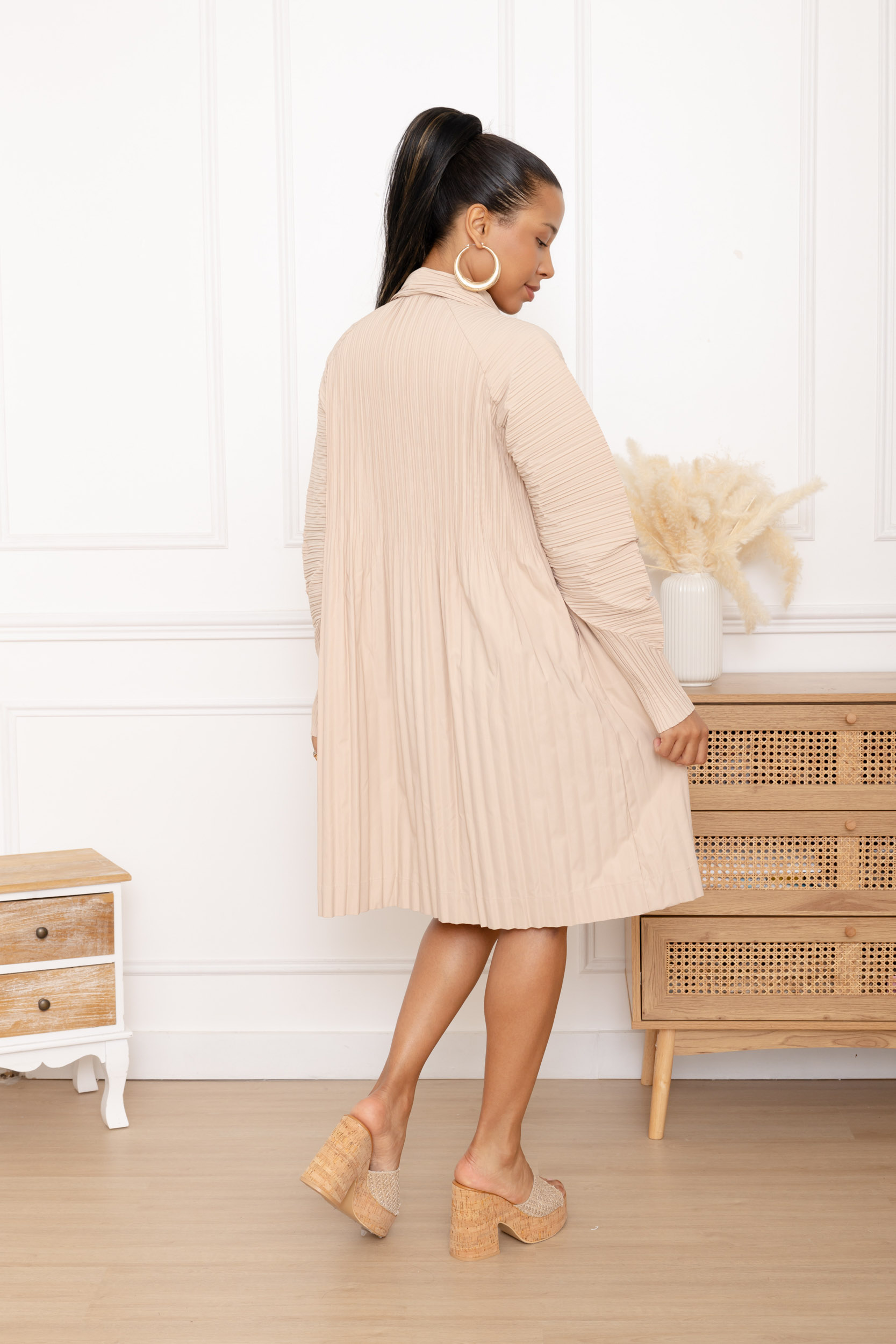 Vaïana, le manteau plissé zippé manches ailerons – Image 3