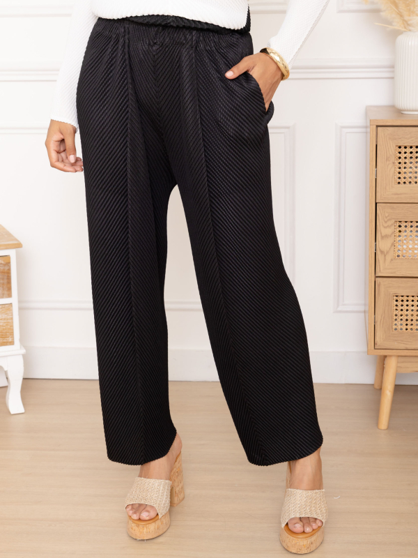 Léa, le pantalon droit à côtes diagonales