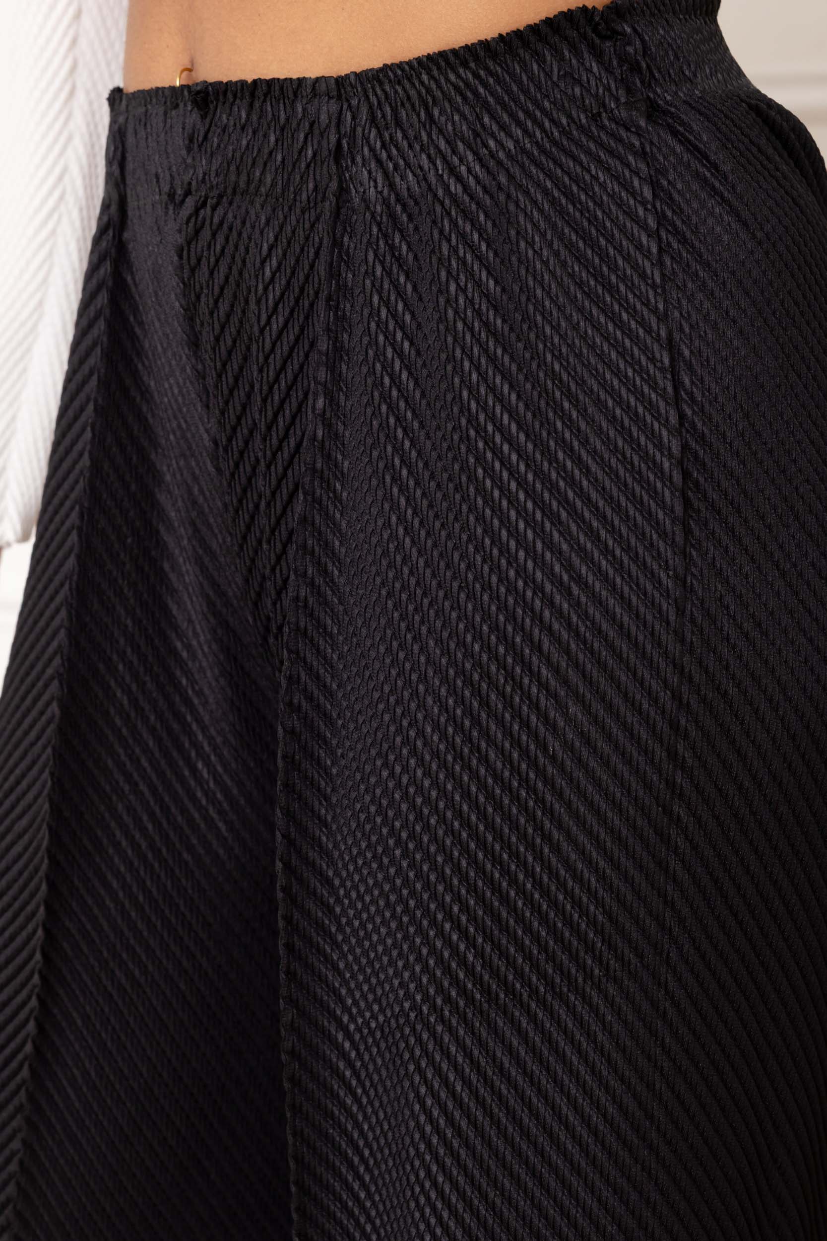 Léa, le pantalon droit à côtes diagonales – Image 2