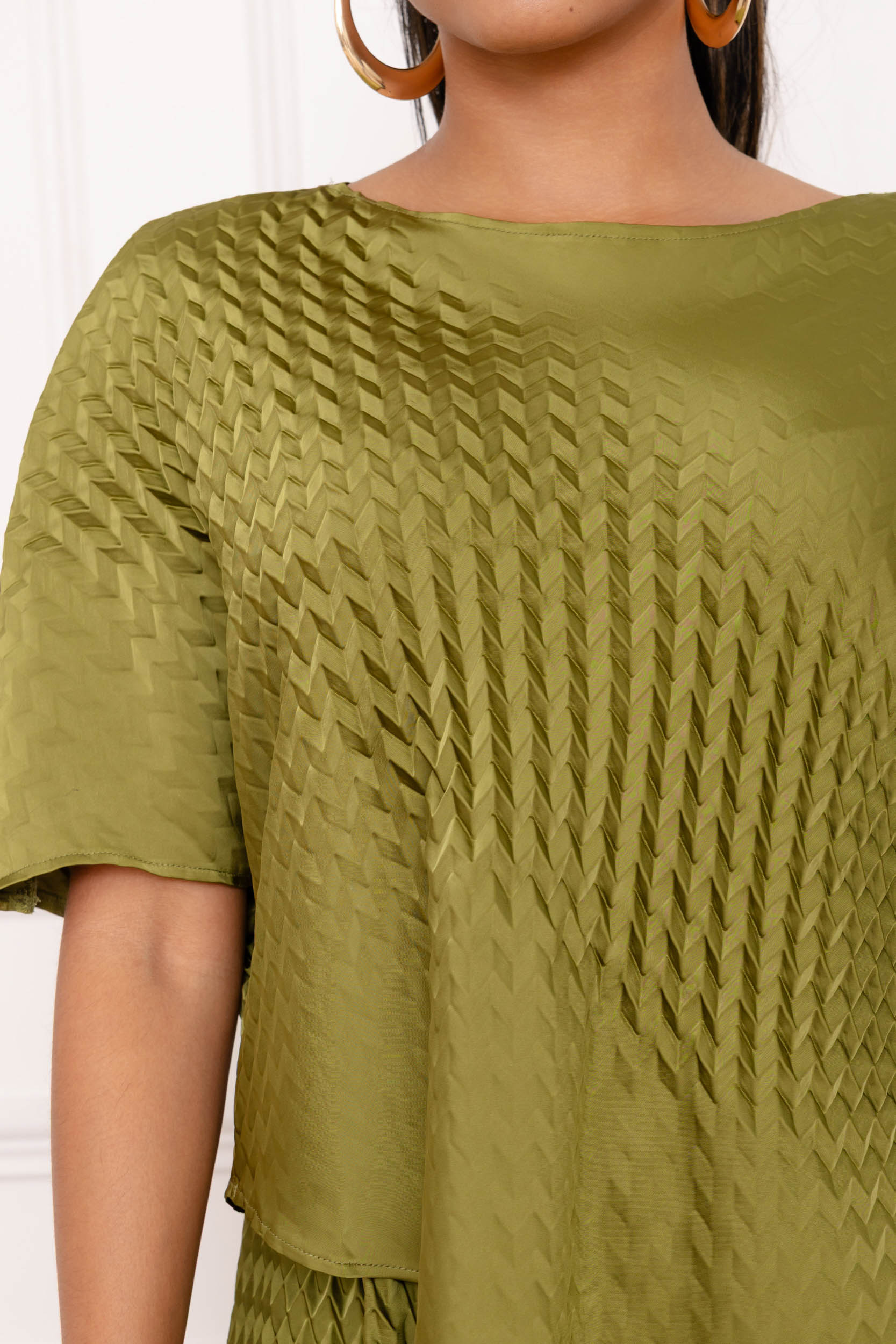 Nadia, le top oversize à pan asymétrique – Image 4