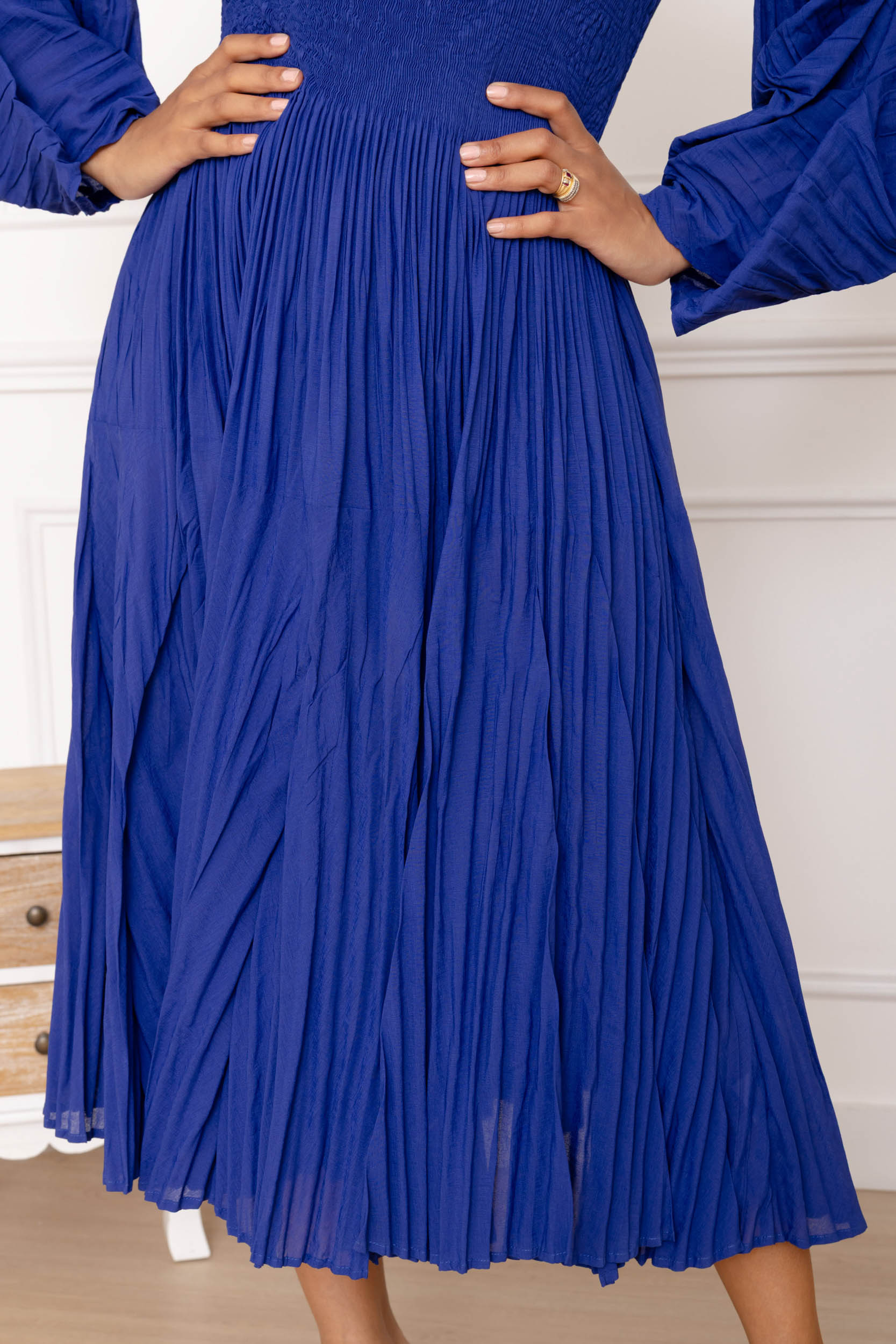 Cléo, la robe smockée manches bouffantes plissées – Image 9