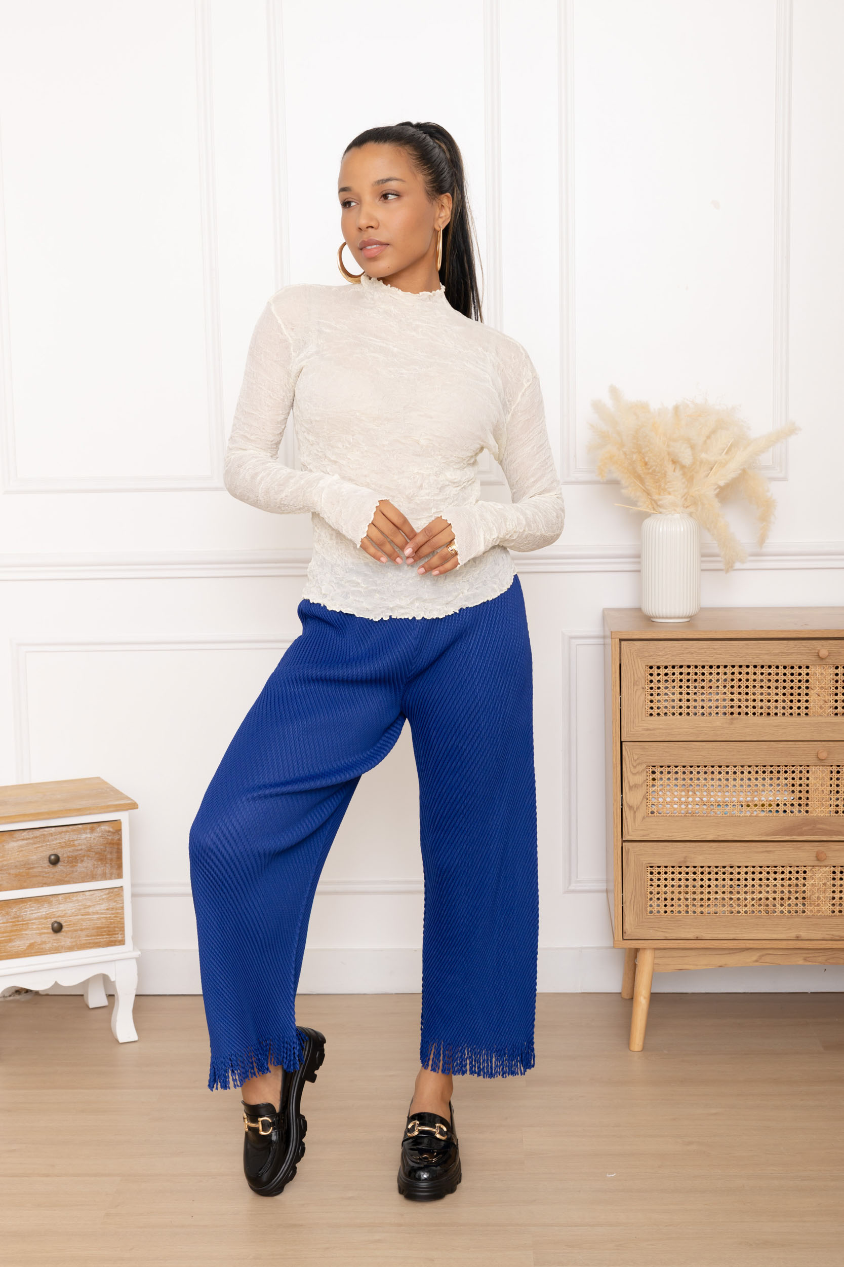 Mila, le top froissé col montant manches longues – Image 31