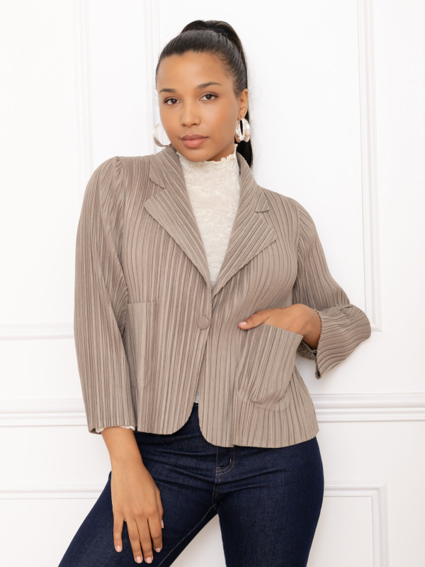 Monica, la veste blazer plissée