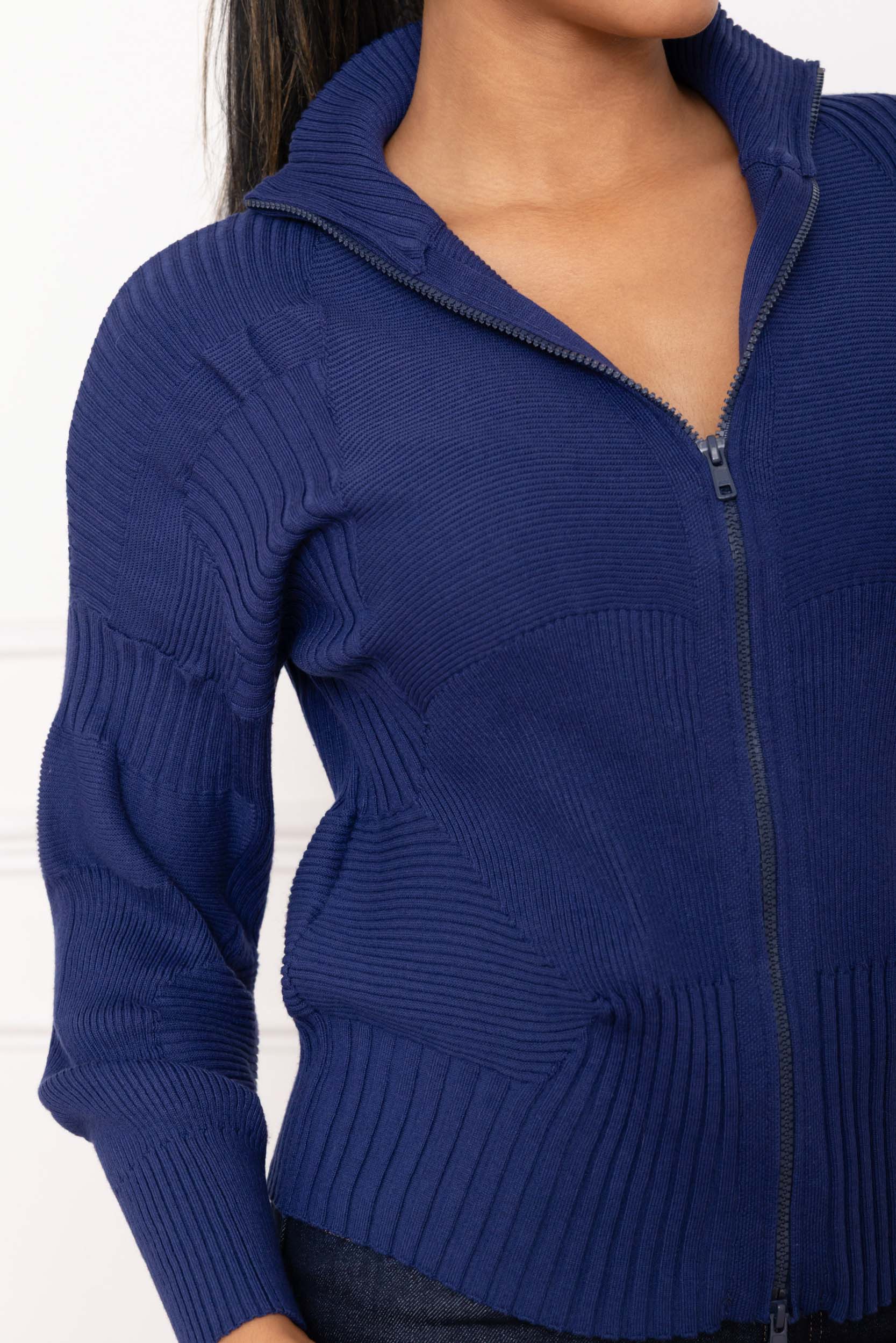 Maëlle, le gilet côtelé zippé col montant – Image 6