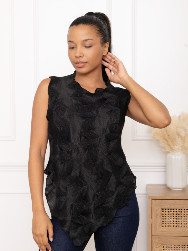 Aria, le top asymétrique texturé sans manches pailleté