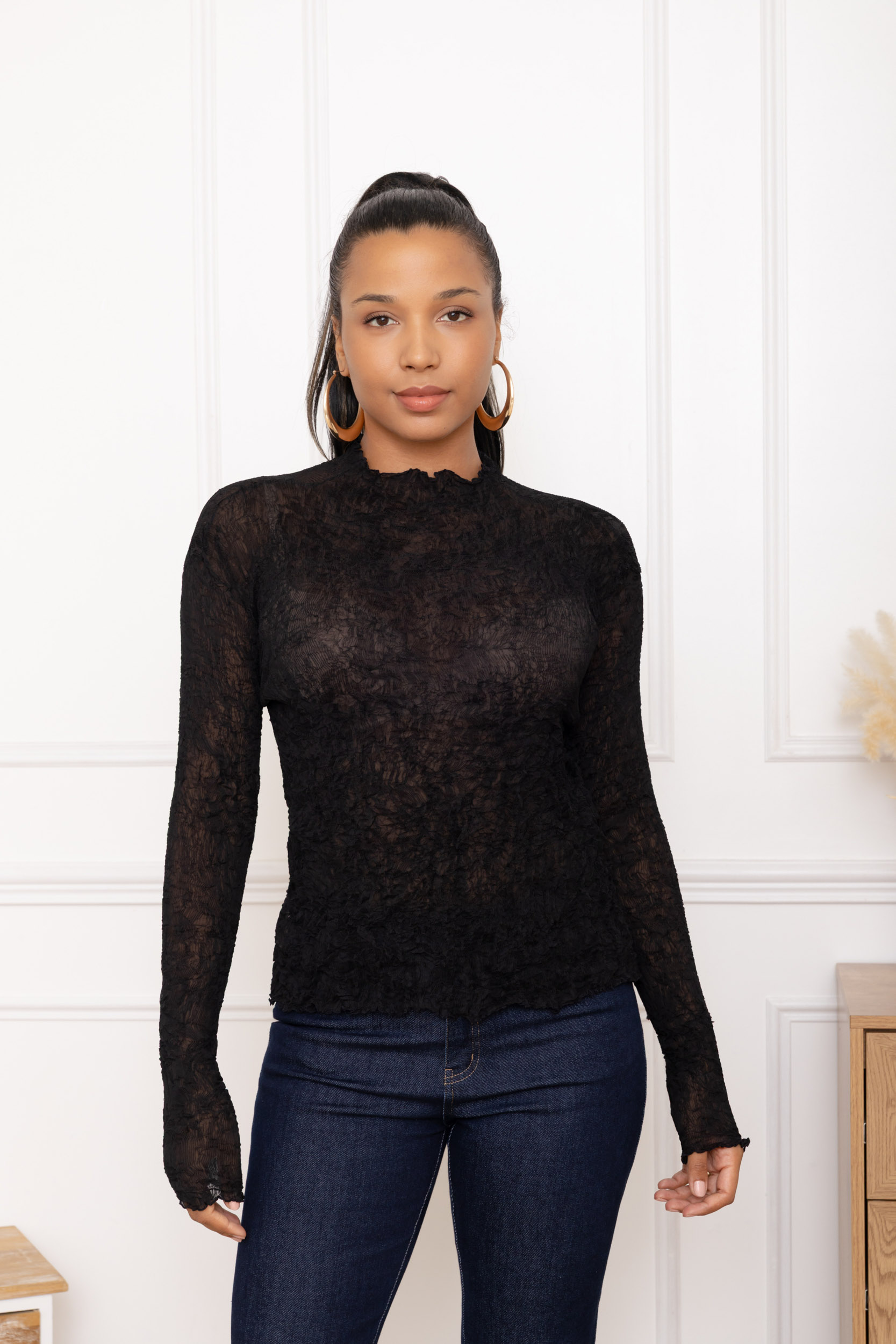 Mila, le top froissé col montant manches longues – Image 13