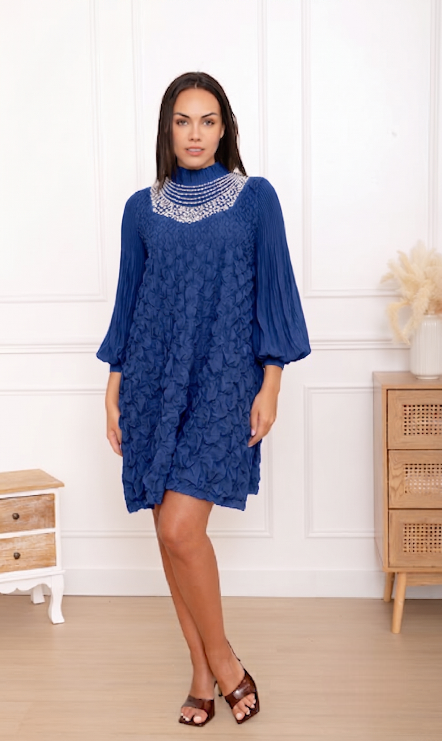 Ambre, la robe à col perlé – Image 8