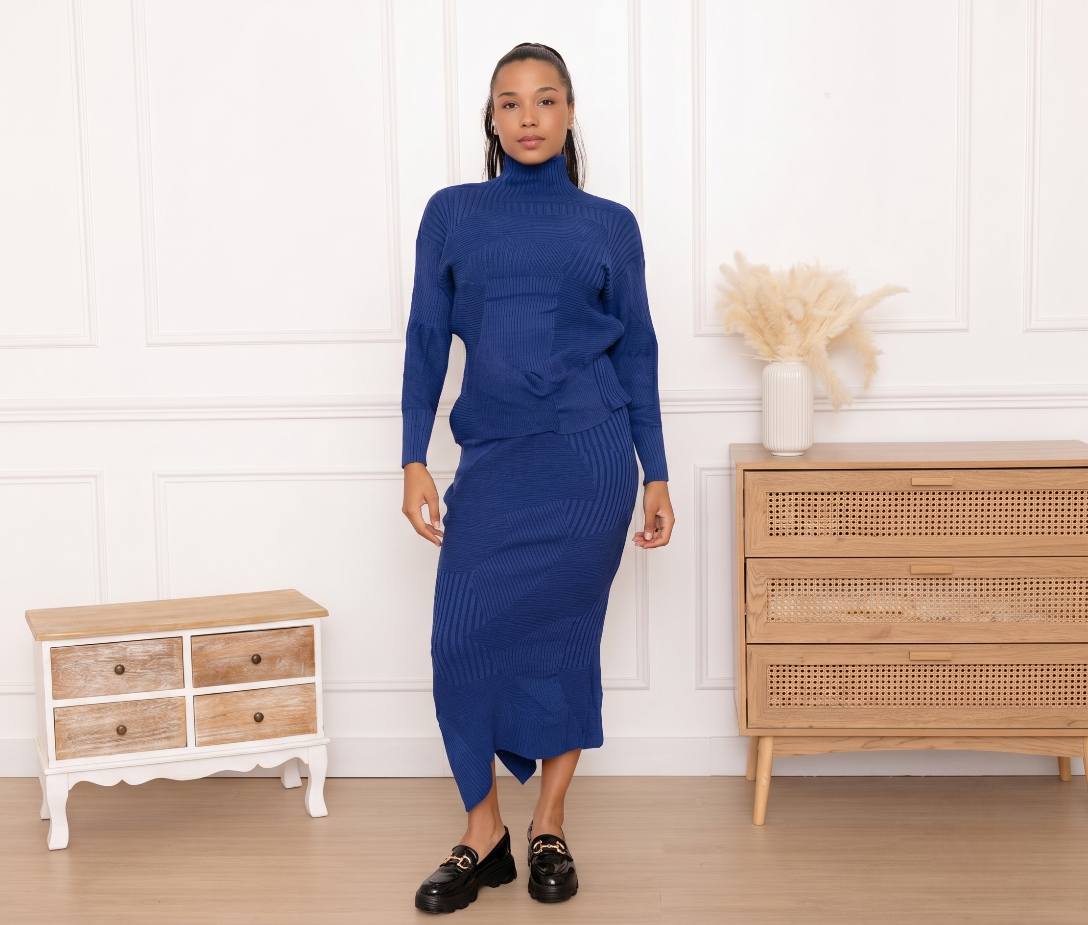Inès, le pull col roulé en maille côtelée géométrique – Image 7