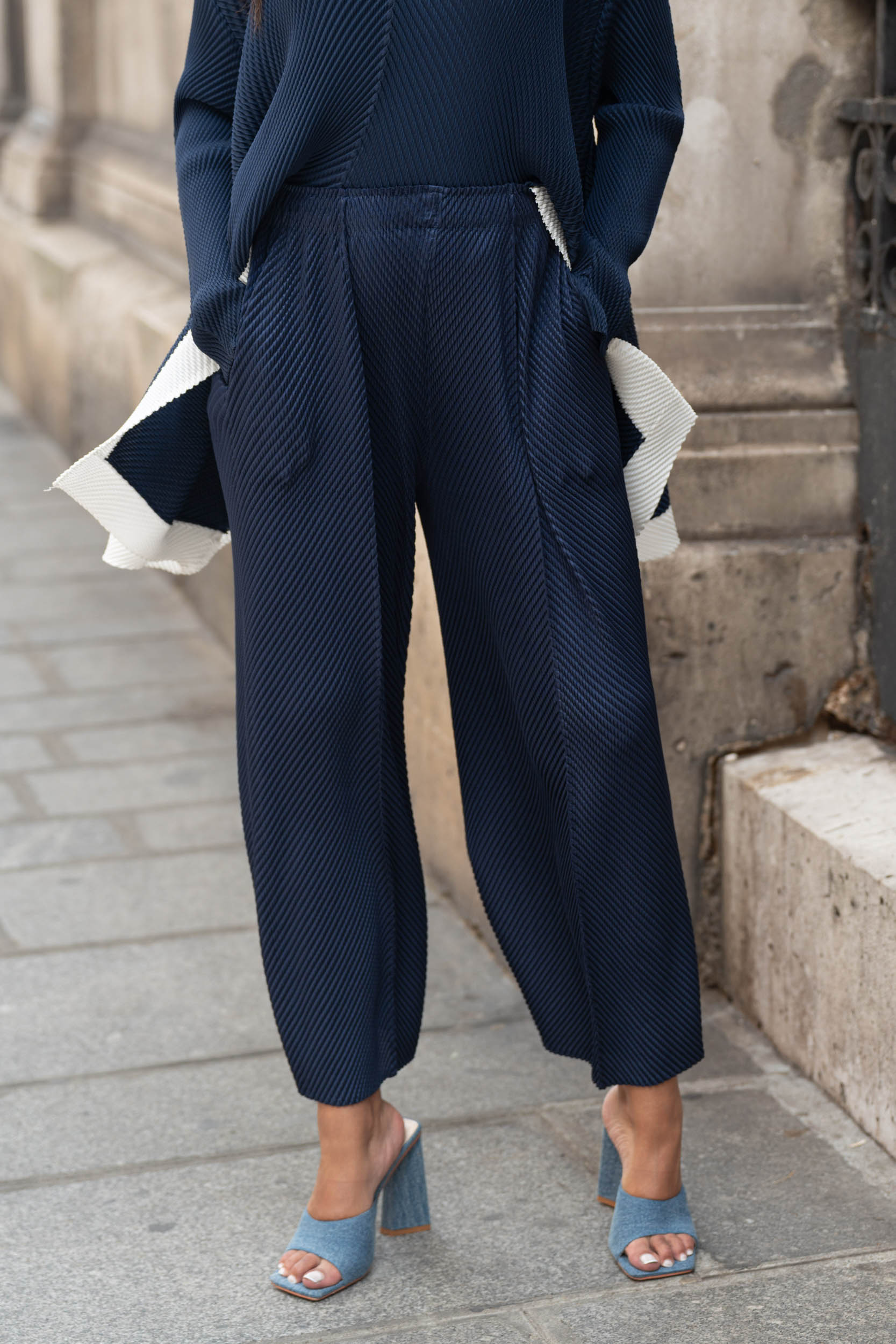 Léa, le pantalon droit à côtes diagonales – Image 7