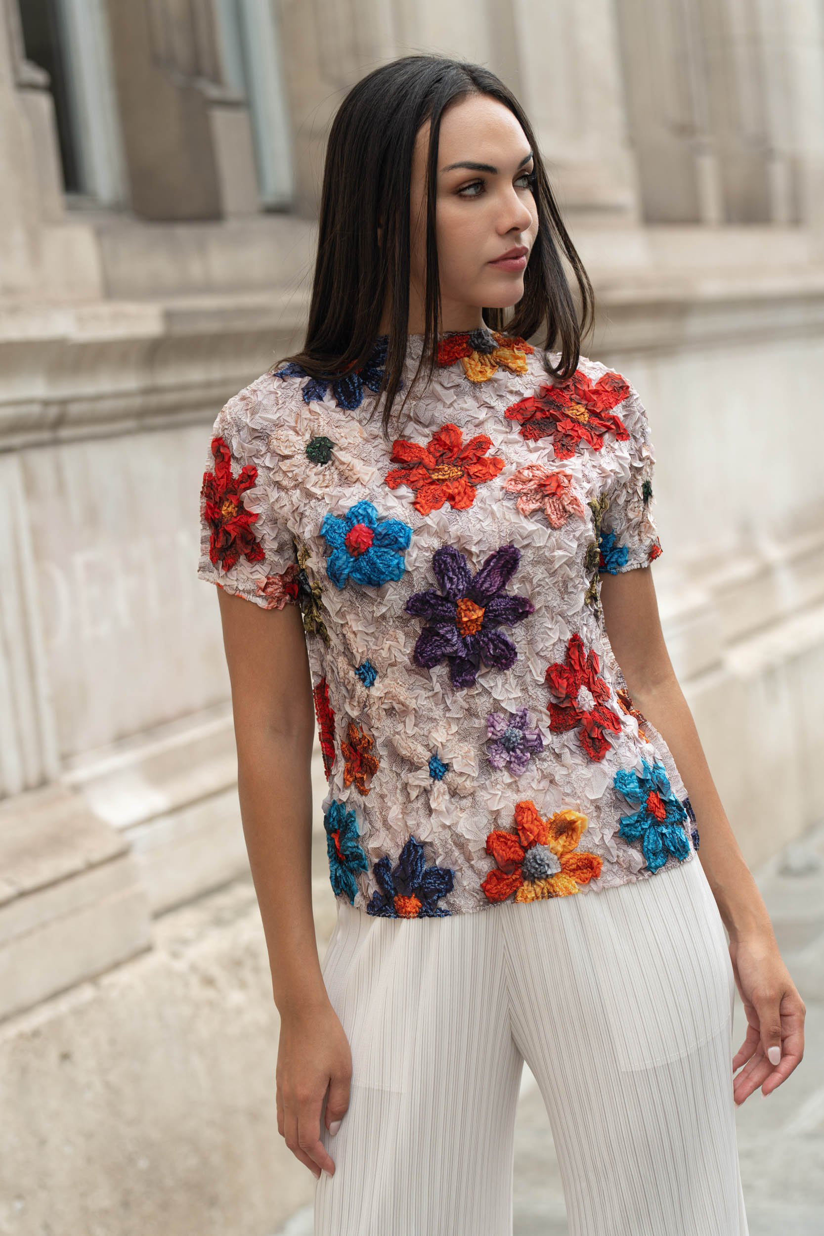 Flora, le top texturé imprimé fleur – Image 8