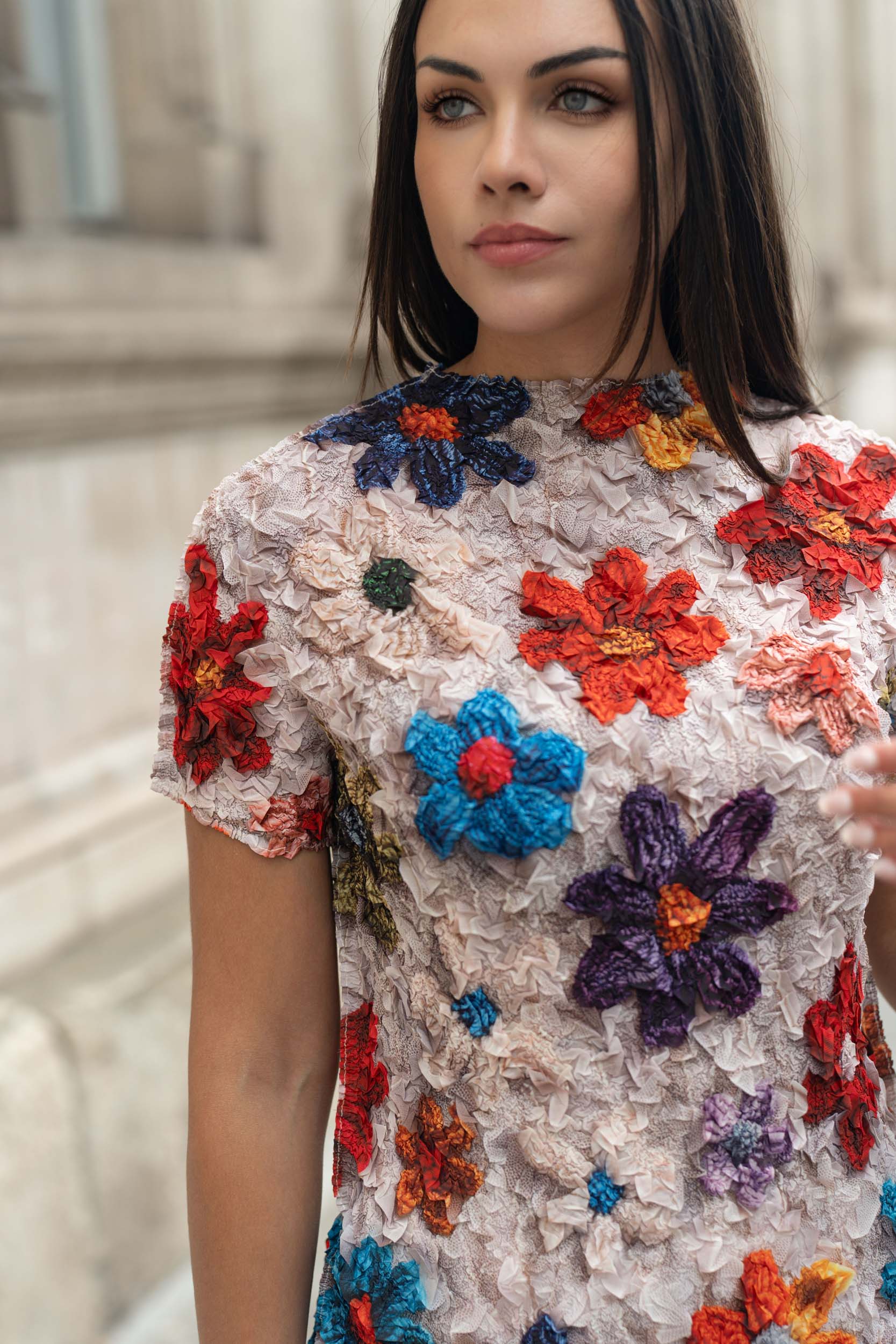 Flora, le top texturé imprimé fleur – Image 11