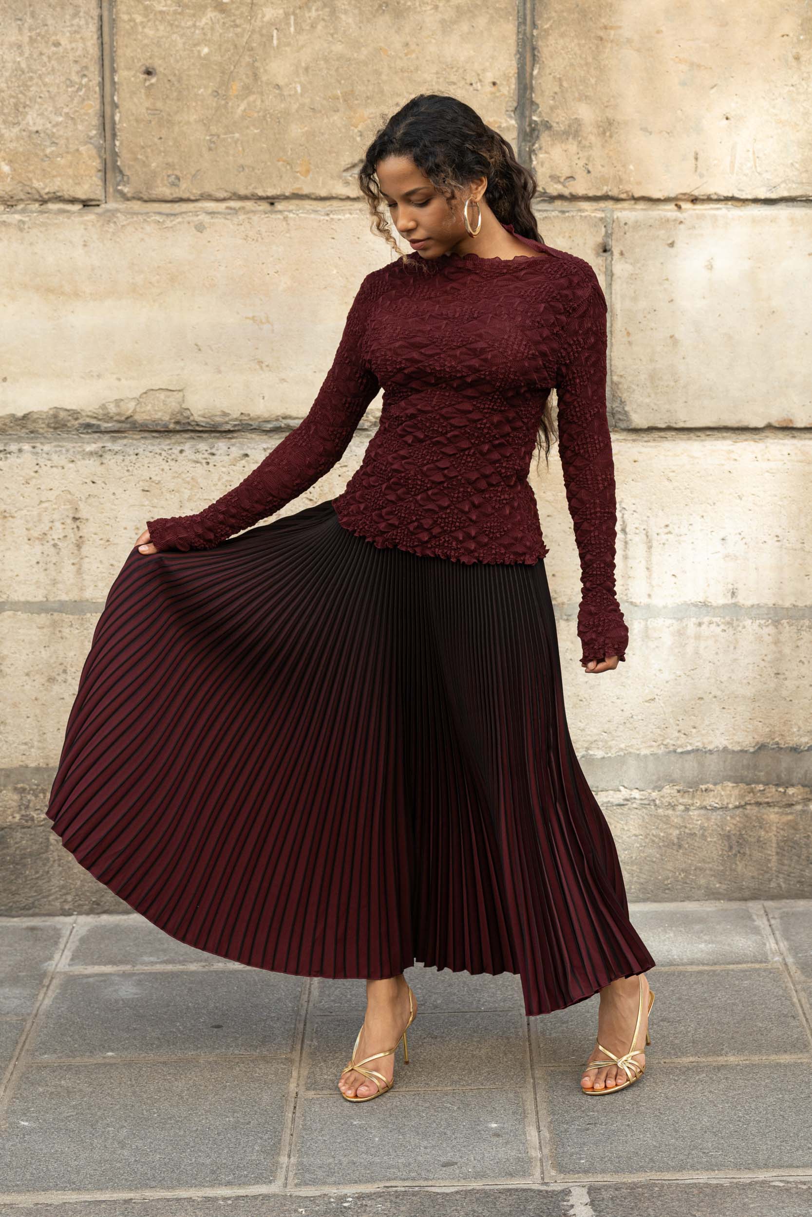 Mila, le top froissé col montant manches longues – Image 52