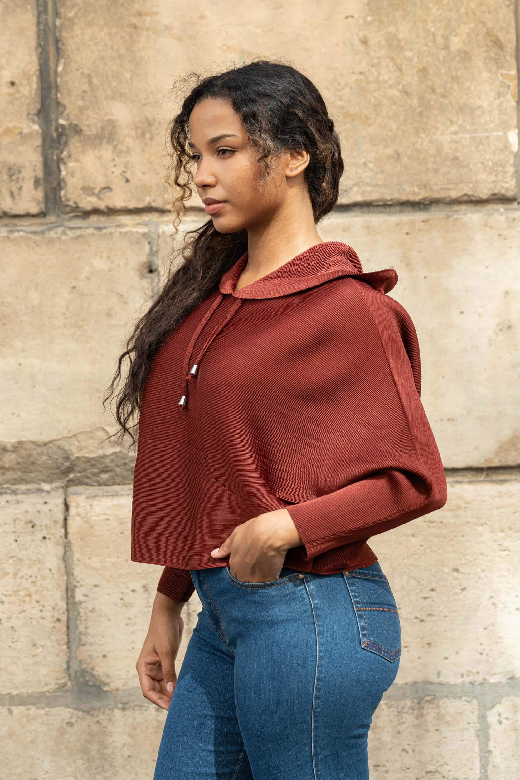 Léna, le sweat à capuche plissé oversize – Image 14