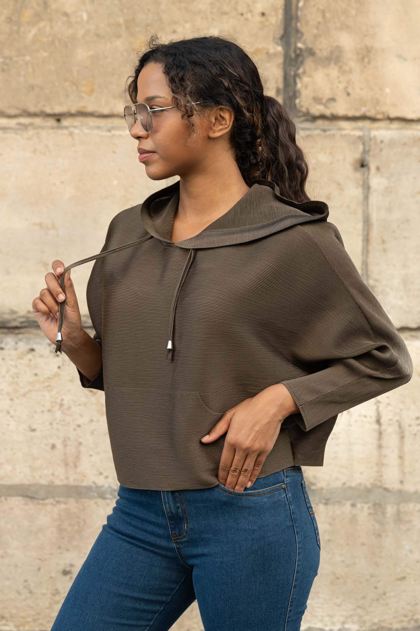 Léna, le sweat à capuche plissé oversize – Image 21