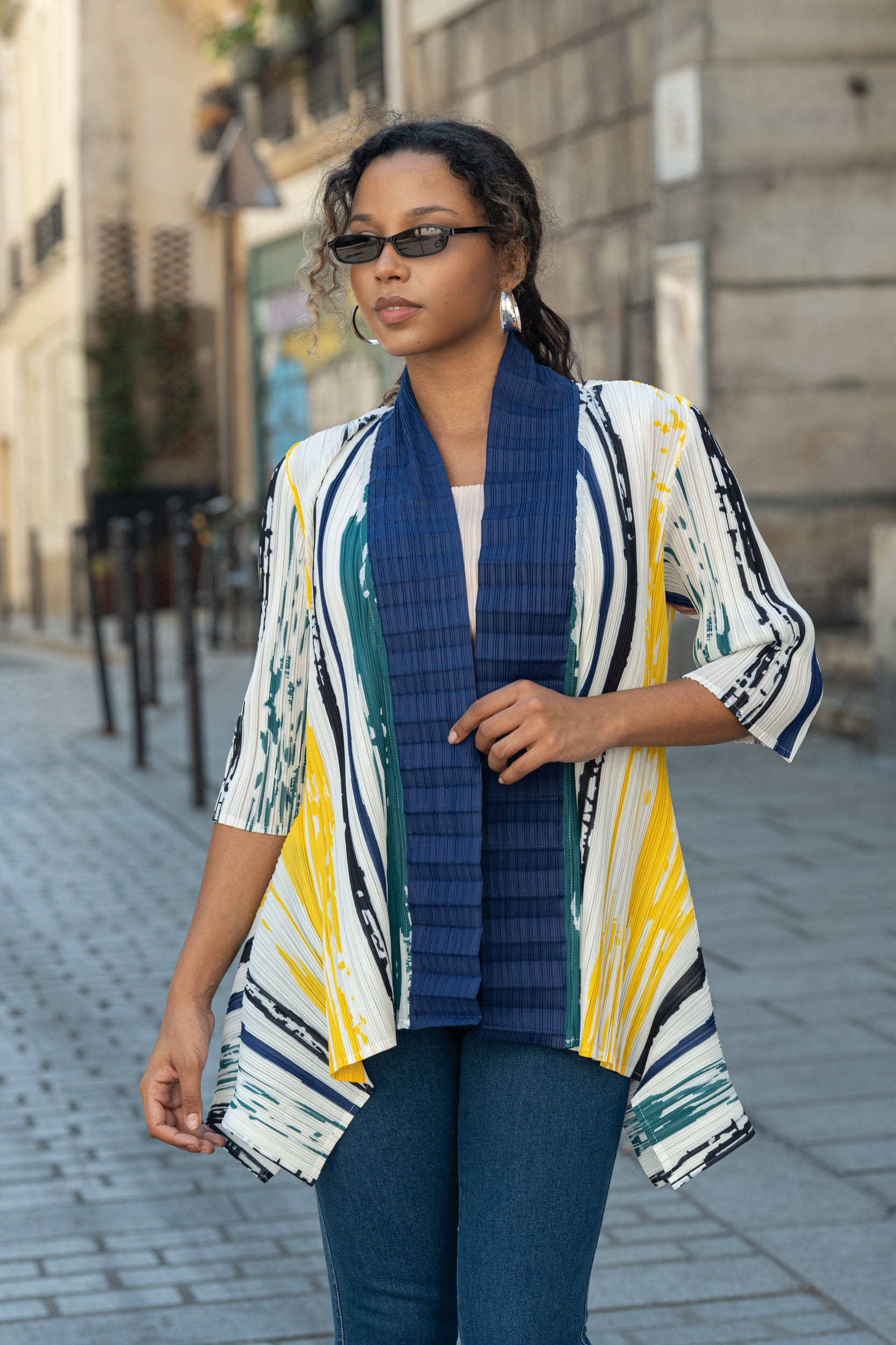 Ivanna, la veste kimono plissée à pans asymétriques imprimée – Image 16