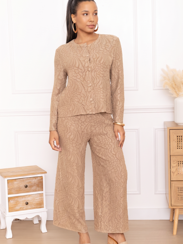 Mathilde, la veste courte col rond à broderie florale - Beige