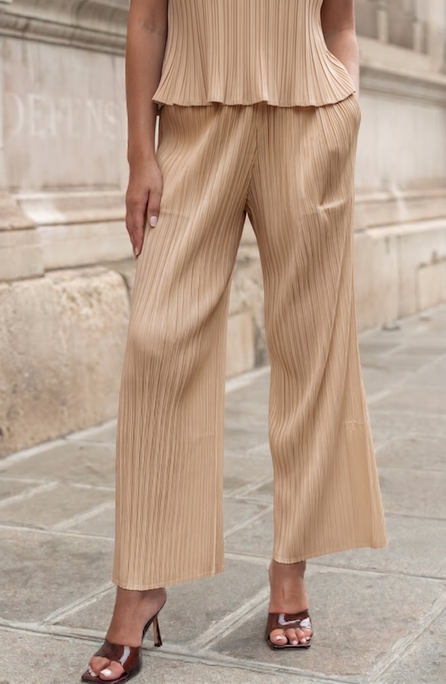 Alix, le pantalon droit plissé basique – Image 7