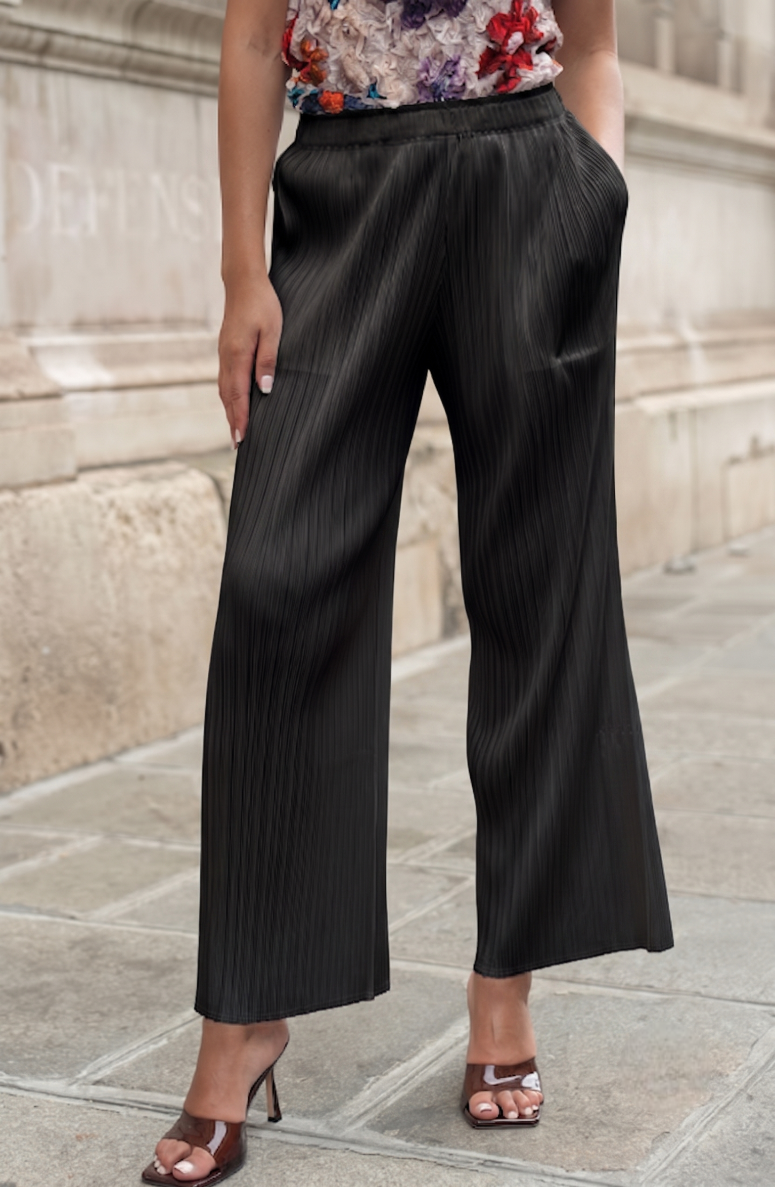 Alix, le pantalon droit plissé basique – Image 6
