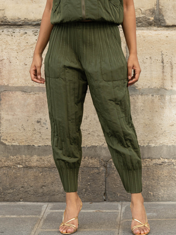 Nova, le pantalon fuselé taille haute à poches