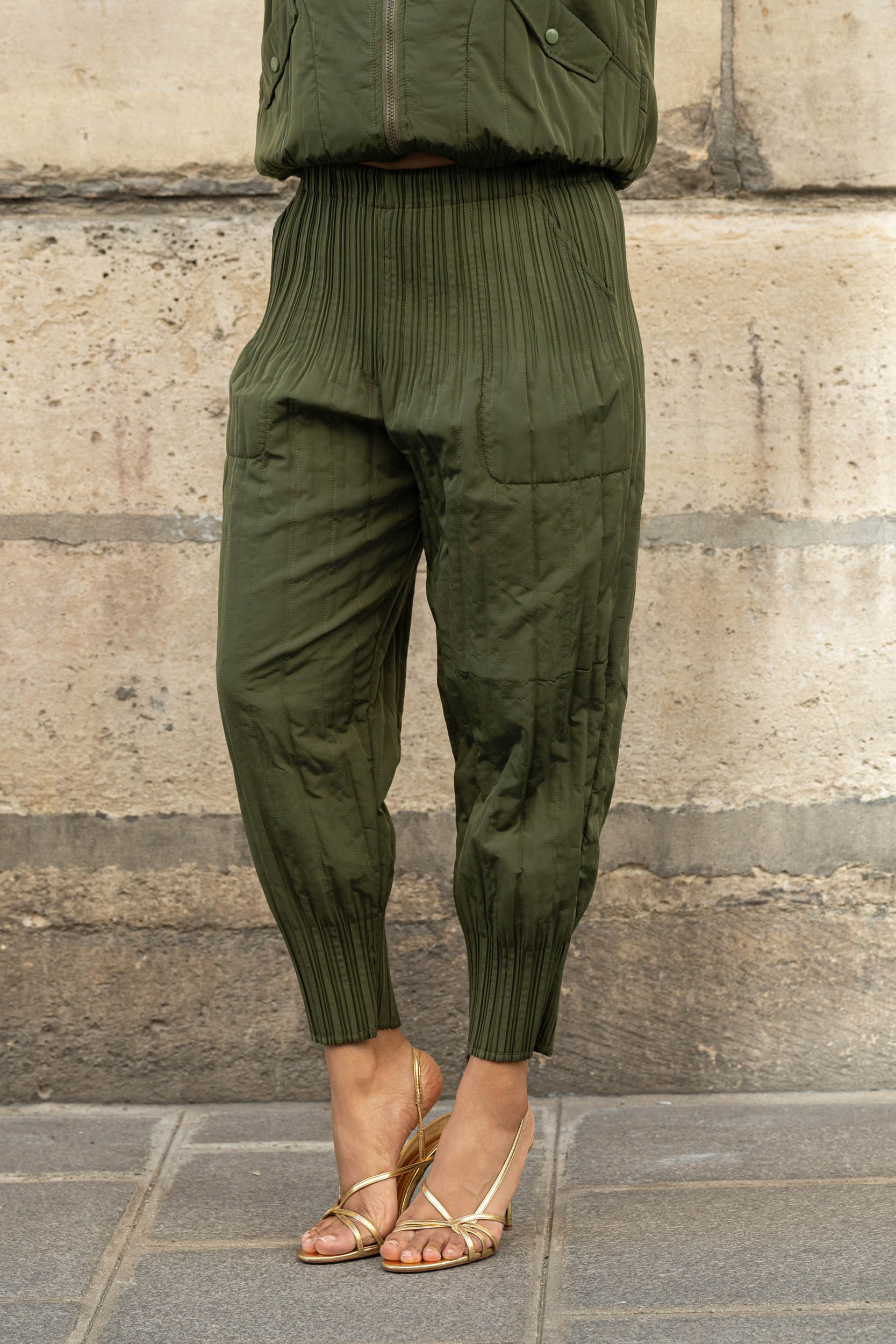 Nova, le pantalon fuselé taille haute à poches – Image 3