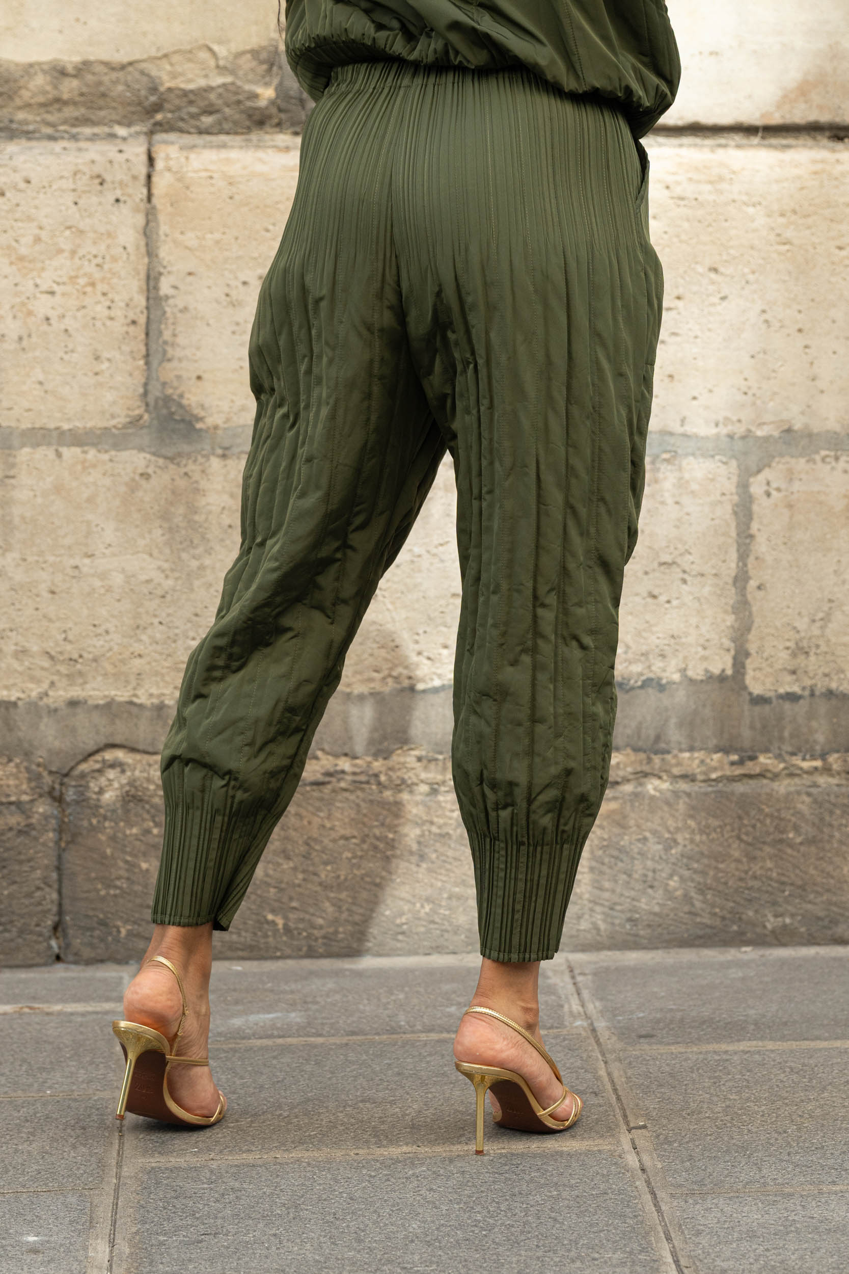 Nova, le pantalon fuselé taille haute à poches – Image 2