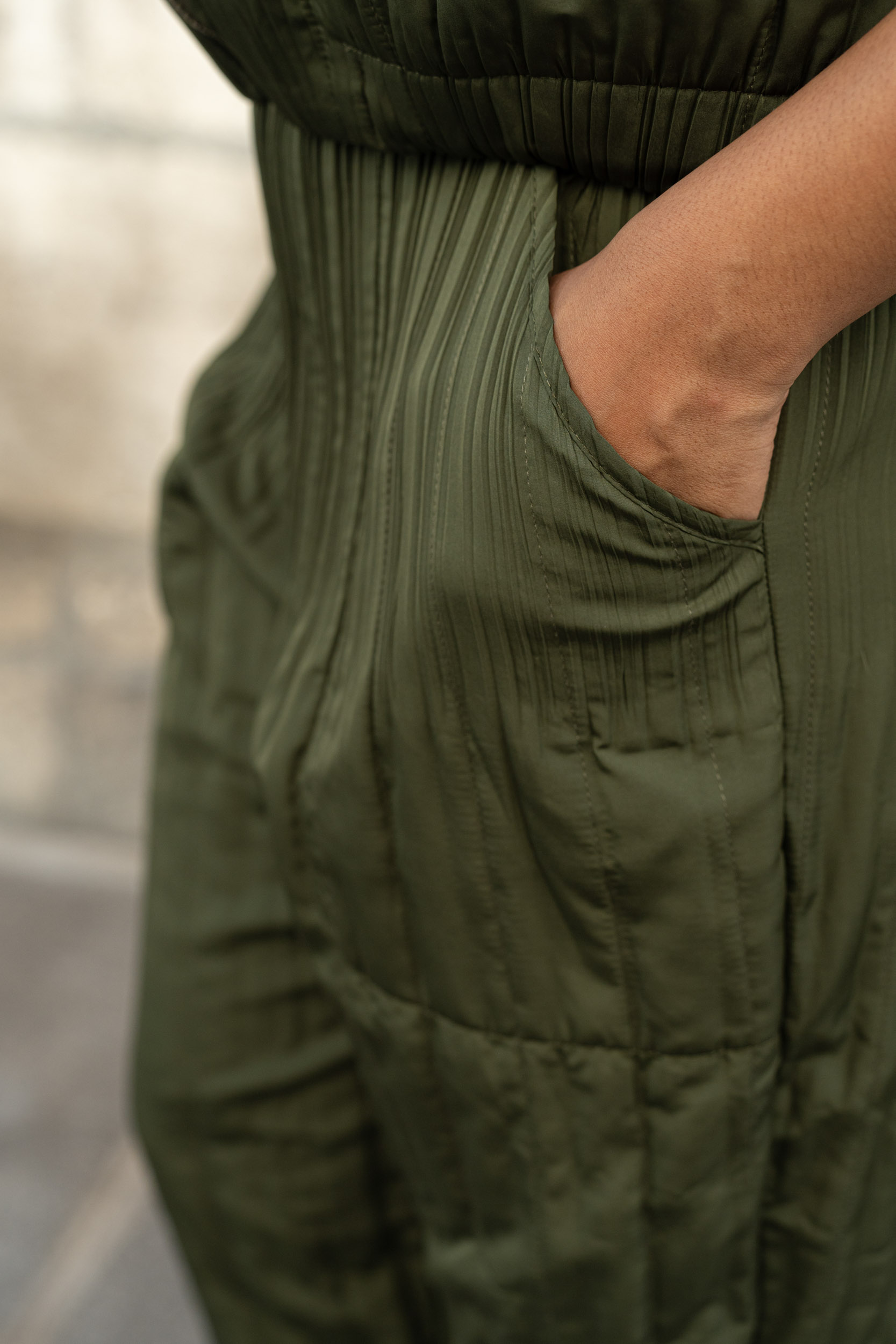 Nova, le pantalon fuselé taille haute à poches – Image 6