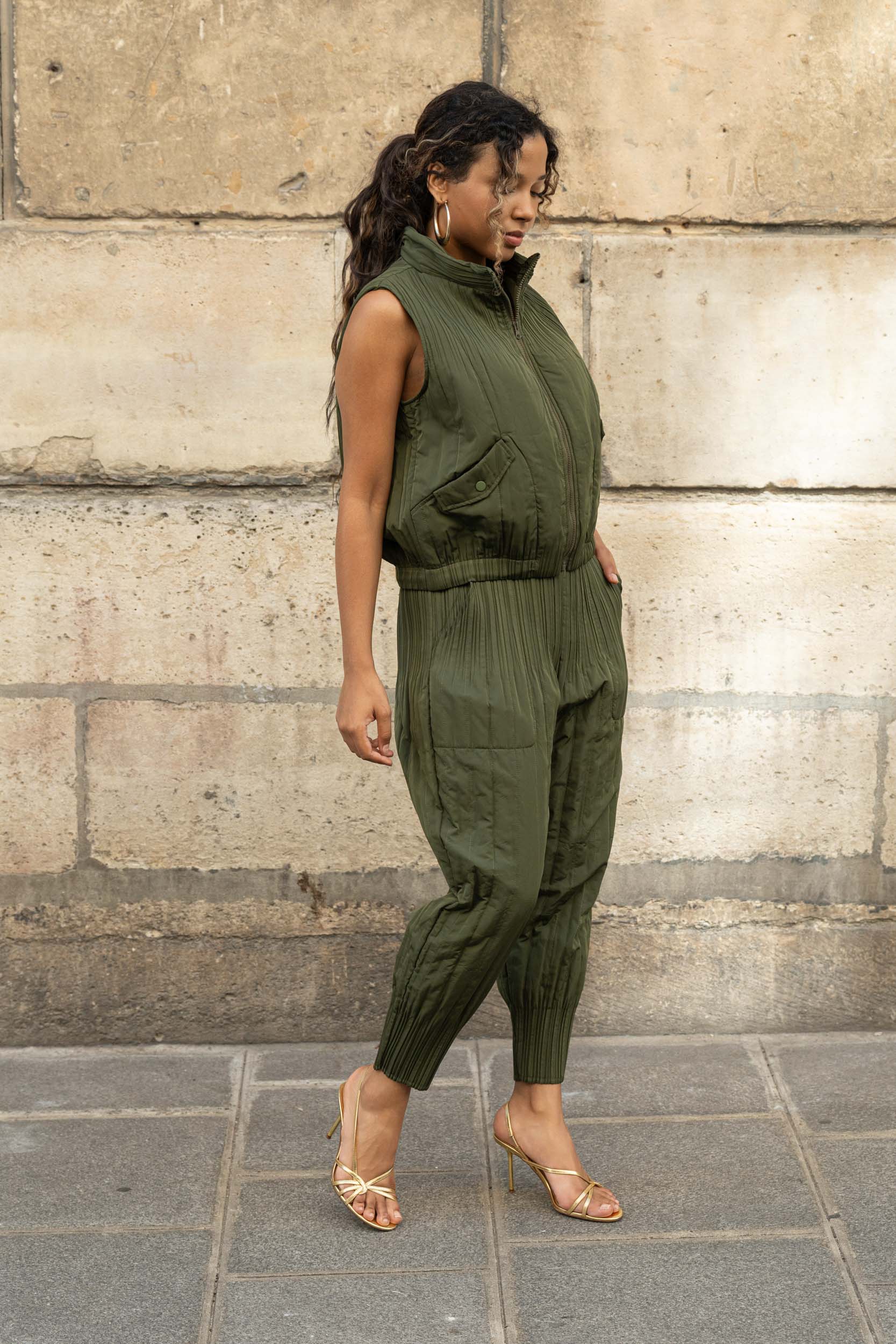 Nova, l'ensemble gilet zippé et pantalon fuselé – Image 2