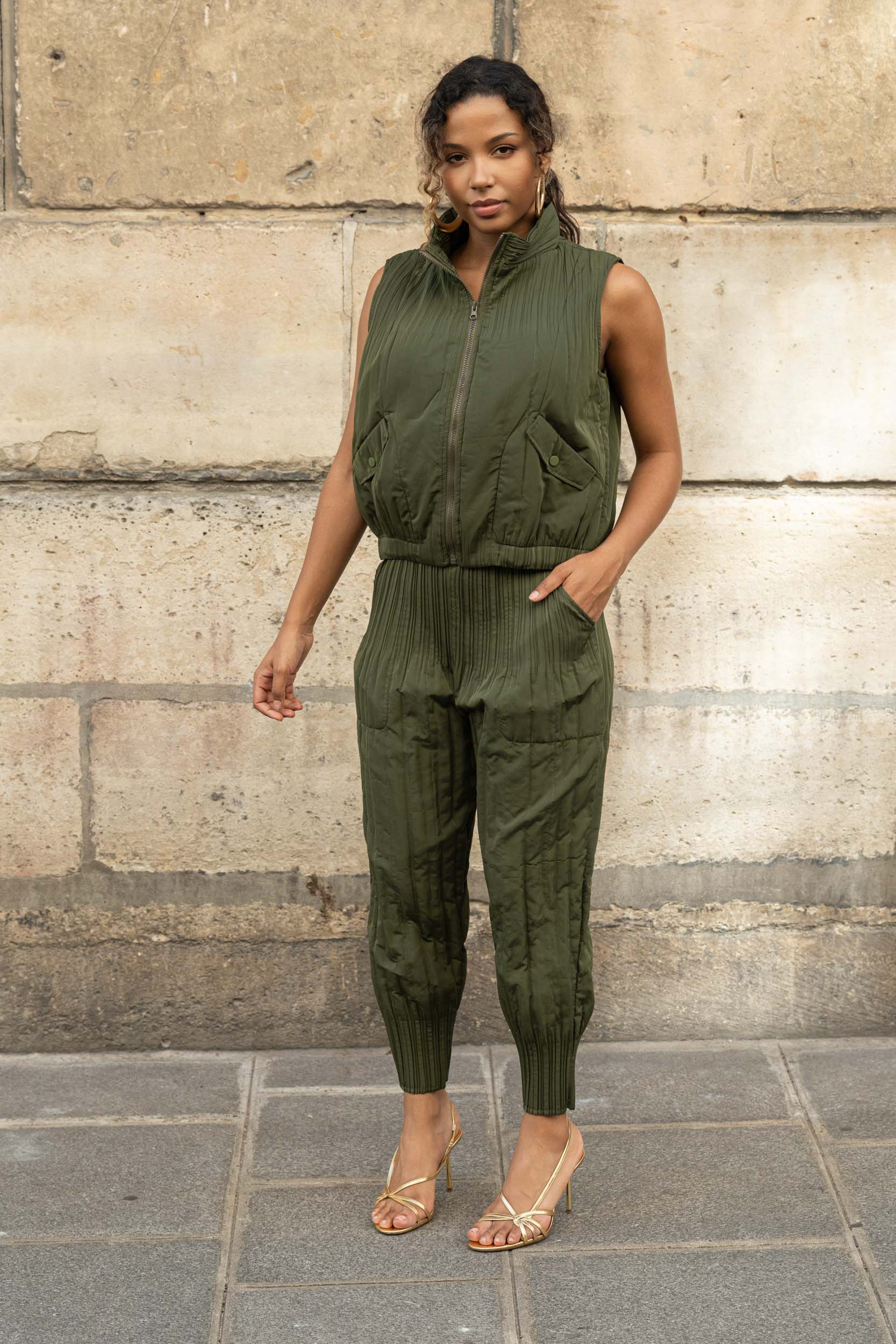 Nova, l'ensemble gilet zippé et pantalon fuselé – Image 11