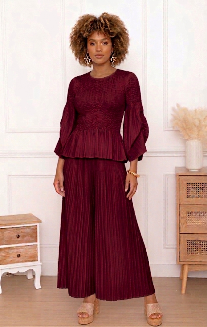Serena, le top peplum à buste smocké et manches volantées – Image 12