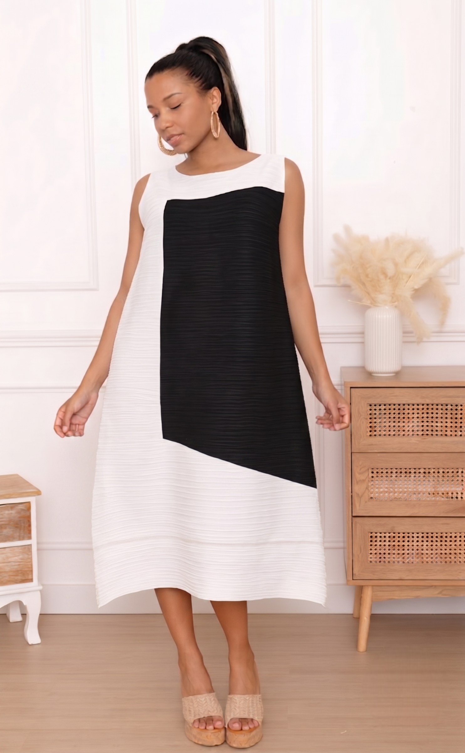 Zia, la robe trapèze plissée bicolore graphique – Image 14