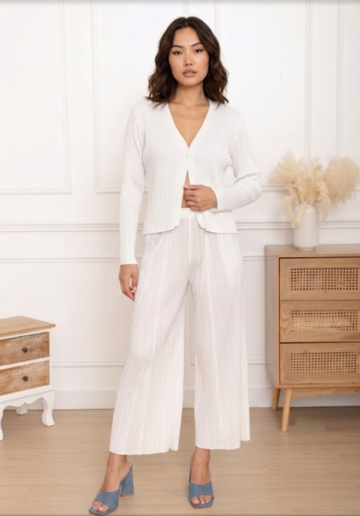 Rose, le gilet plissé court à bouton unique – Image 12